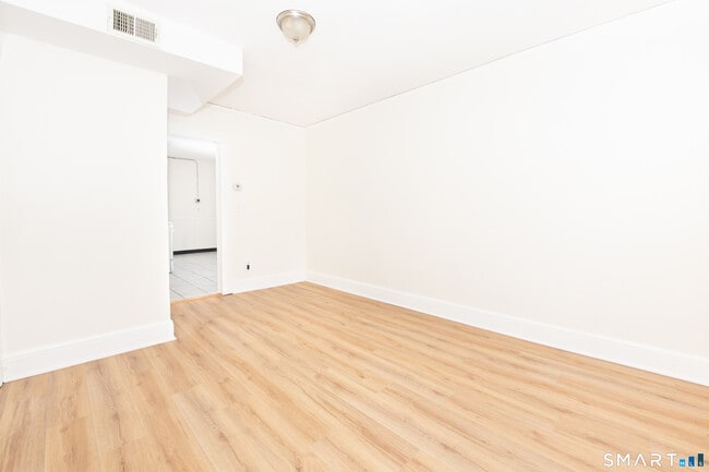 Building Photo - 110 Beaver St