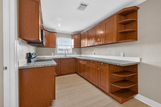 Building Photo - 5714 Southwind St