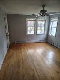 Building Photo - 4048 Edgewood Rd