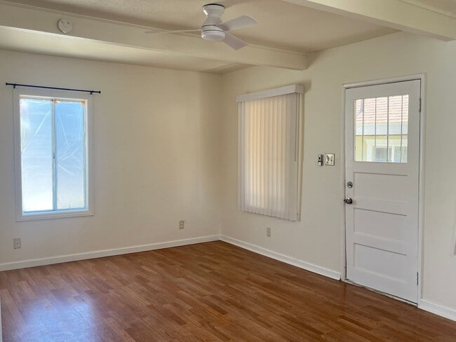 Building Photo - 8020 Bright Ave