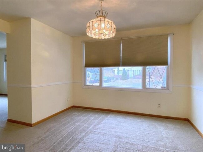 Building Photo - 3300 Upton Rd