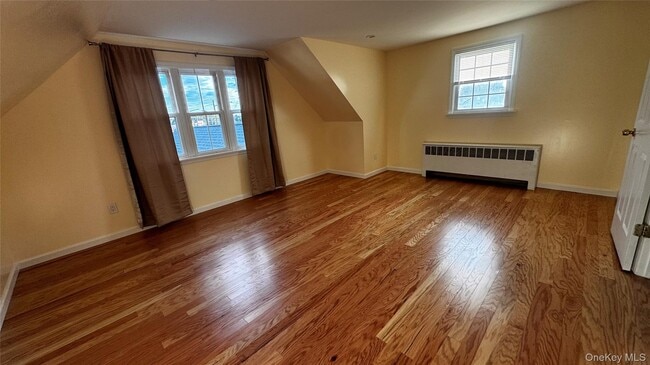 Primary Photo - 141 Wantagh Ave