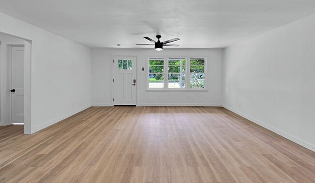 Building Photo - Newly Renovated 3 Bed, 2 Bath Home in Waco
