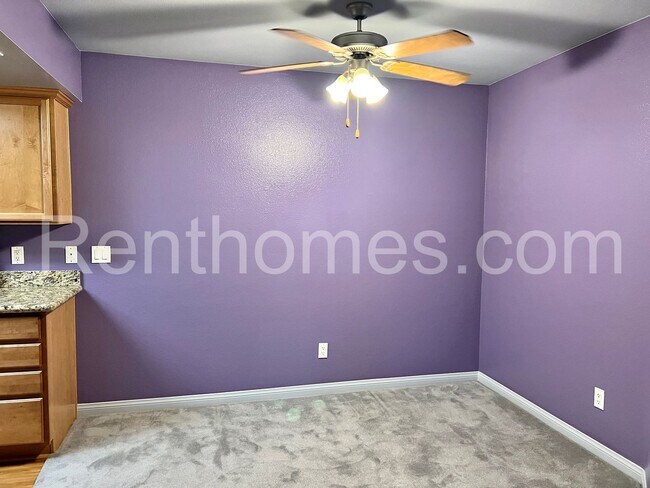 Building Photo - 12039 Alta Carmel Ct