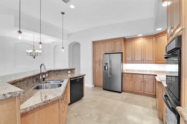 Building Photo - 7535 Old Thyme Ct