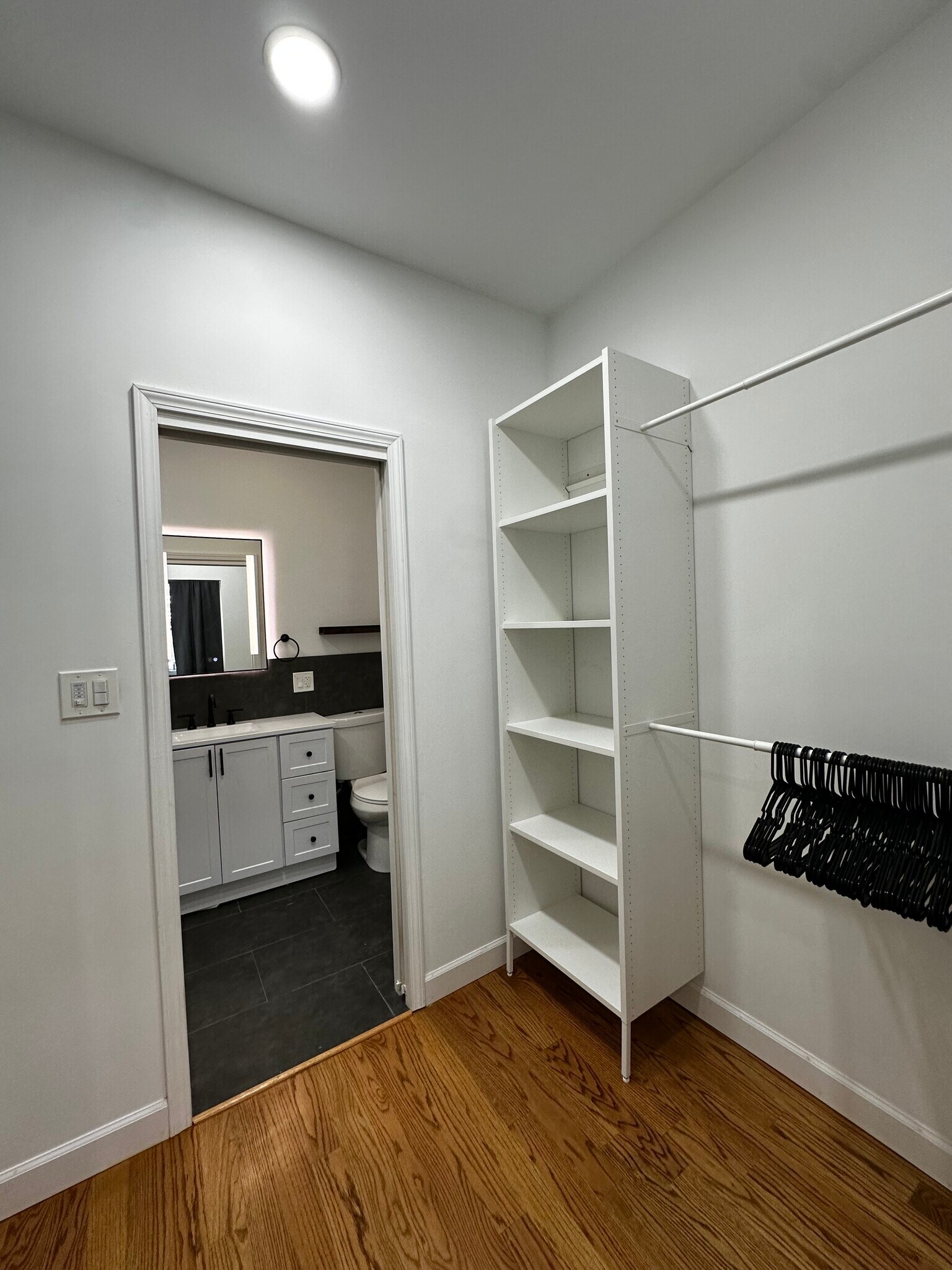 Main room walk in closet space - 1908 S May St