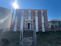 Building Photo - 1525 25th St