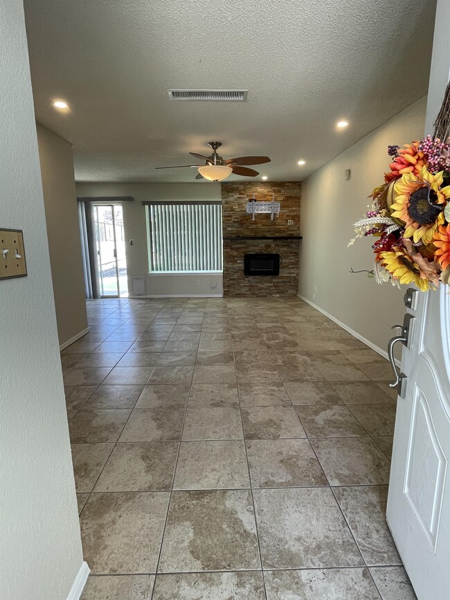Building Photo - 5432 Thornridge Cir