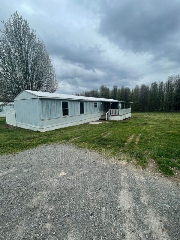Building Photo - 270 Co Rd 213