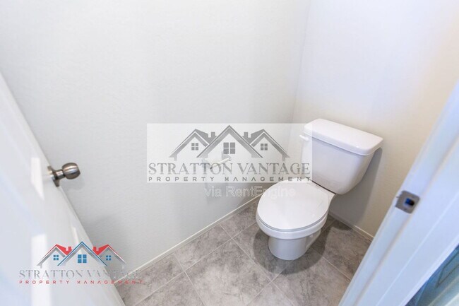 Building Photo - 24618 W Concorda Dr