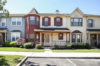 Building Photo - 127 Crown Prince Dr