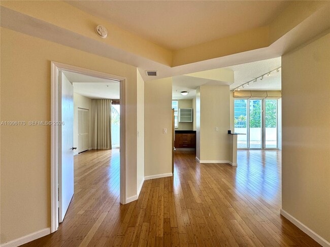 Building Photo - 5970 Indian Creek Dr