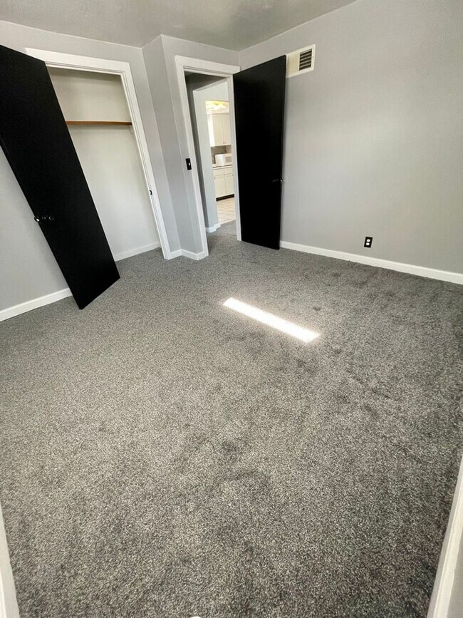 Building Photo - 1132/1134 Margie Street