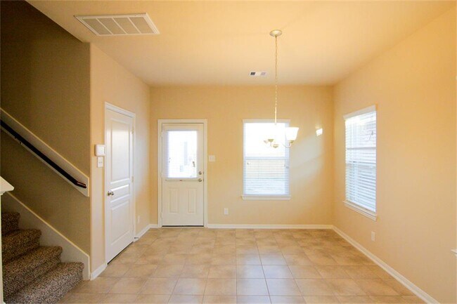 Building Photo - 8118 Malago Point Dr