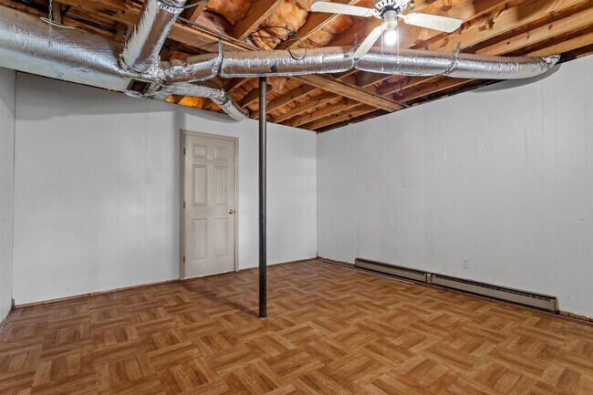 Building Photo - Charming 3 Bed, 2 Bath on Ward Street, Close to Universities