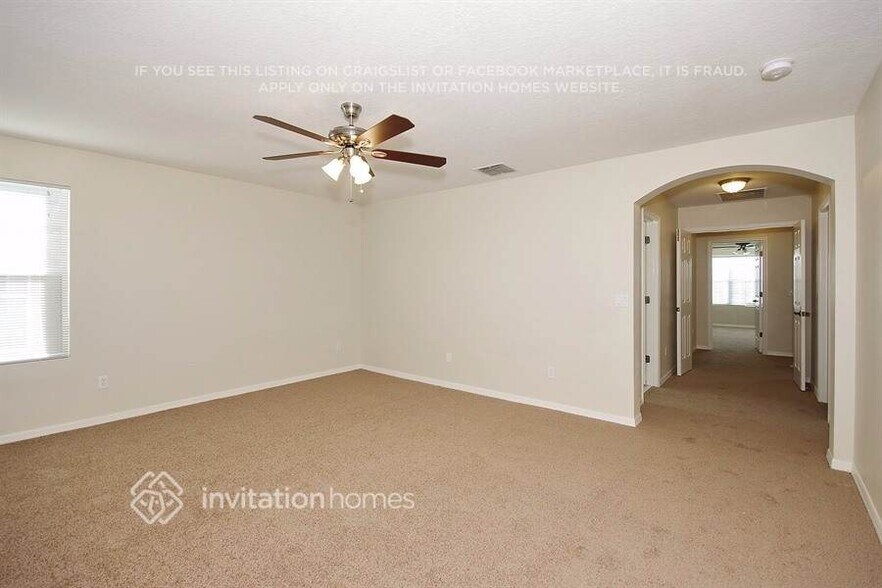 Building Photo - 8954 Vickroy Terrace