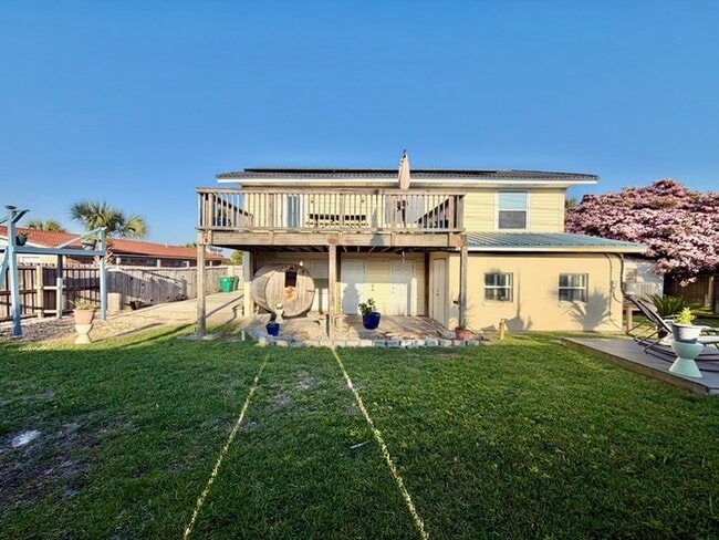 Building Photo - 723 Sailfish Dr