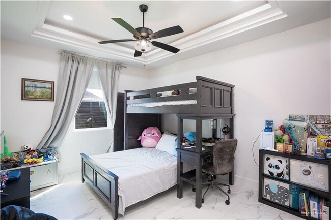 Building Photo - 8TH E St