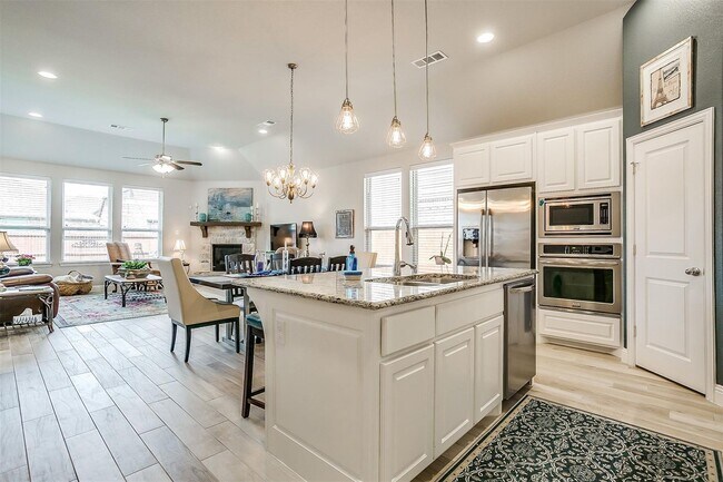 Building Photo - POPULAR MORNINGSTAR ADDITION IN ALEDO ISD!