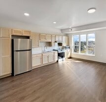 Building Photo - Bluestem