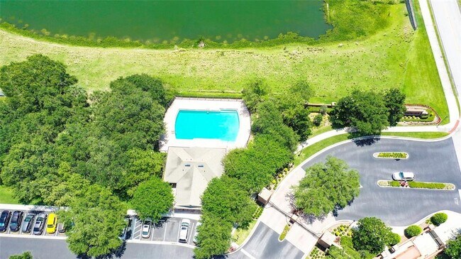 Building Photo - 4815 Pond Ridge Dr