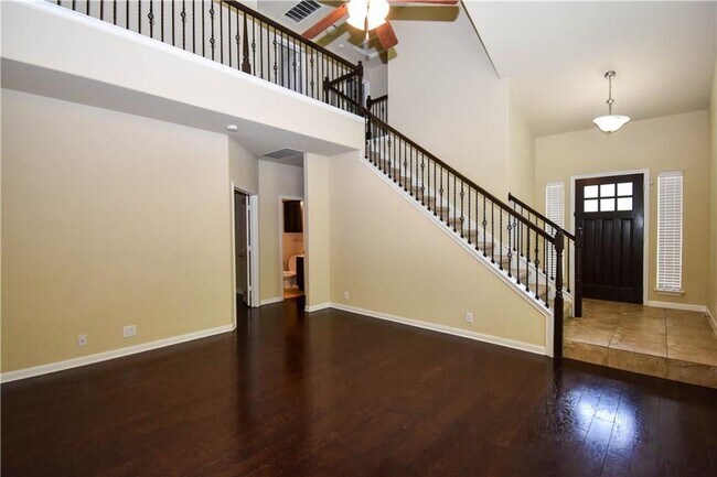 Building Photo - 8548 White Ibis Dr
