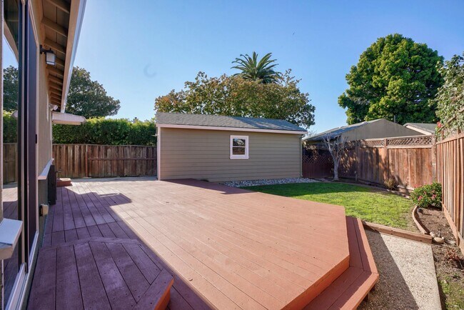 Building Photo - 3BR/1BA North Shoreview Home with Yard & Redwood Deck | Pet Friendly | Near Caltrain | YouTube Tour