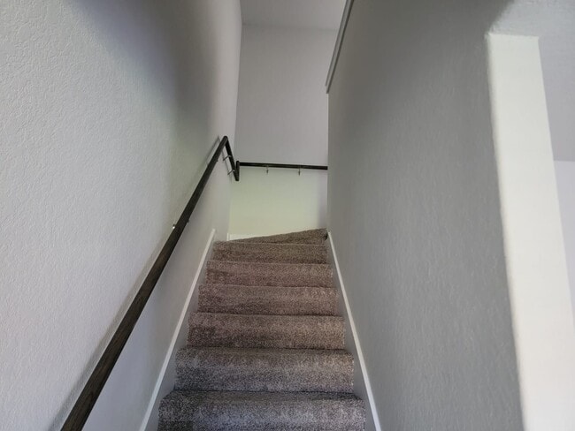 Building Photo - 412 Abigail Aly