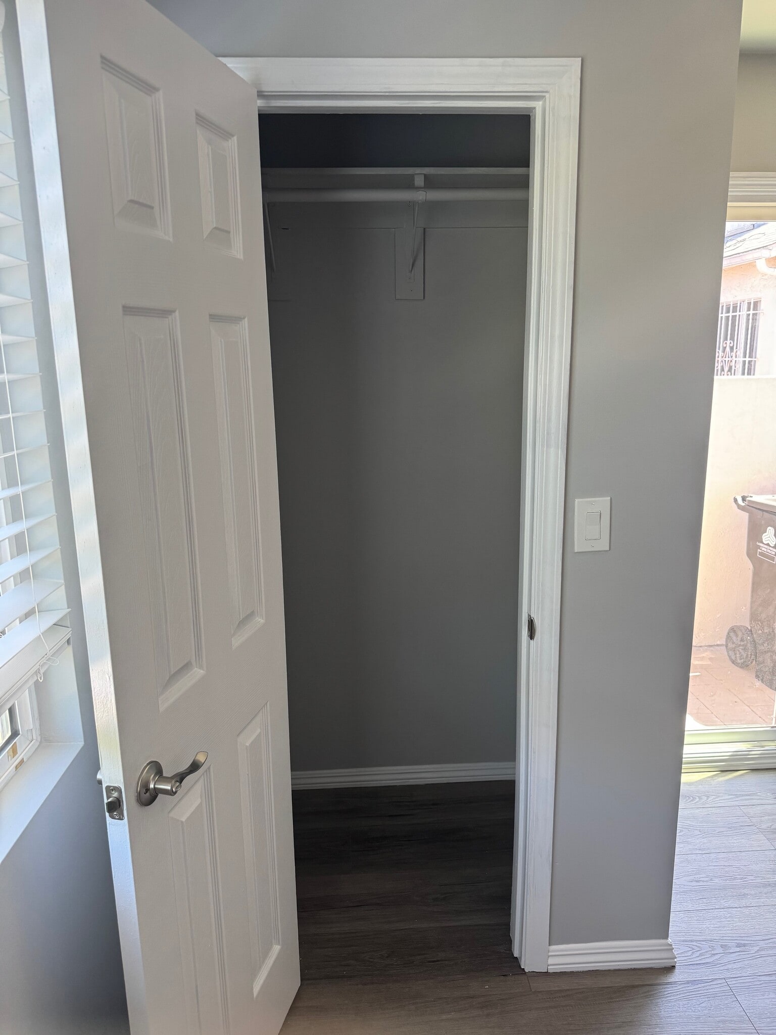 Closet 2 - 15614 S Denver Ave