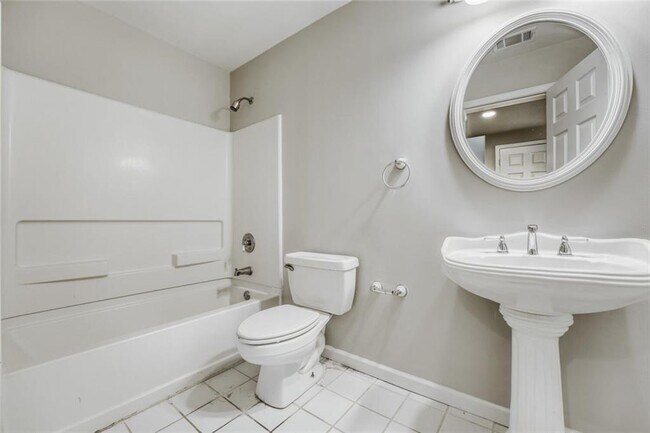 Building Photo - 115 Nesbit Ridge Dr