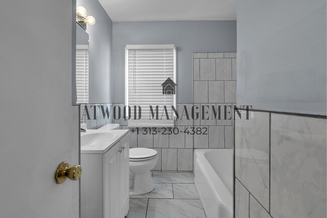 Building Photo - This beautifully updated 3-bedroom, 1-bath single-family home is ready for move-in!