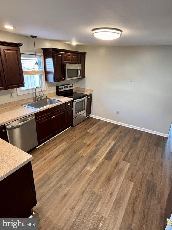 Building Photo - 3 Grape St