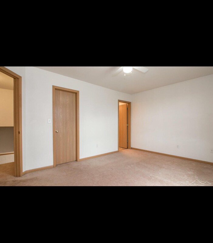 Building Photo - 3612 Zinnia Dr