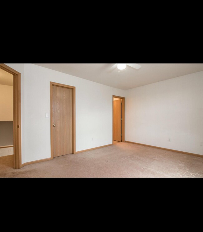 Building Photo - 3612 Zinnia Dr