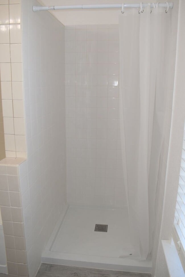 Building Photo - 8165 La Almendra Way