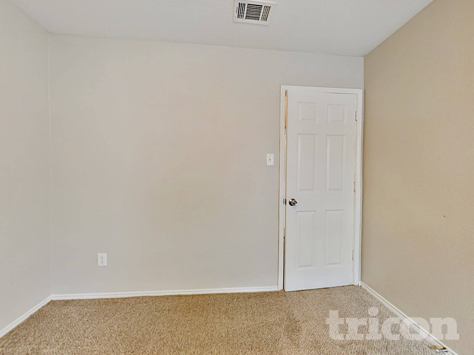 Building Photo - 1320 Cleardale Dr