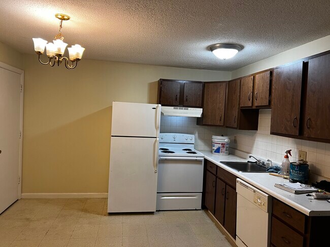 Building Photo - Garden Gates Apartments