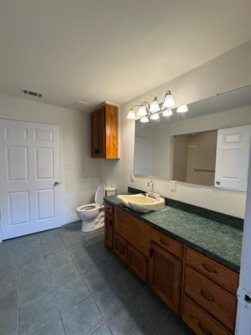 Building Photo - 1508 Hollowbrook Ct