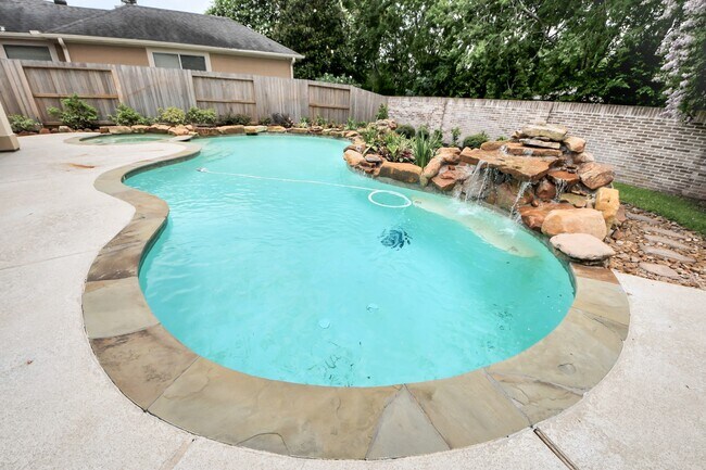 Building Photo - 14207 Jade Cove Dr