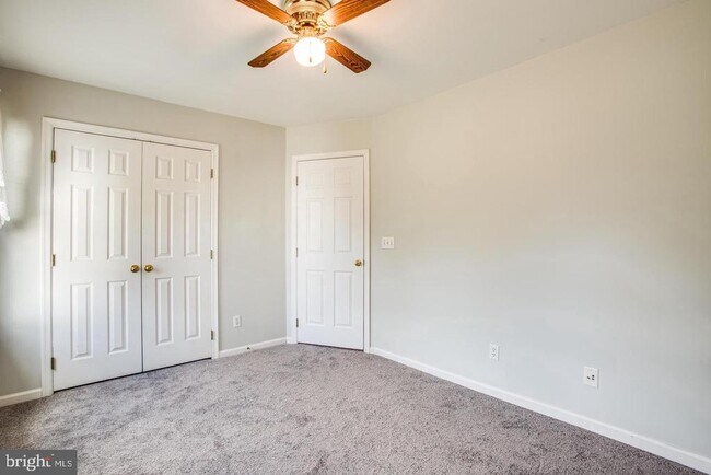 Building Photo - 201 Anchor Cove