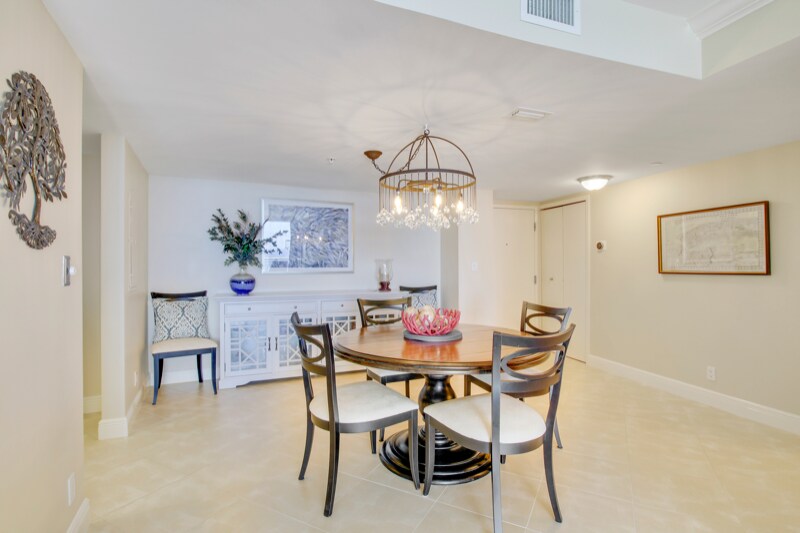 Building Photo - 3000 N Ocean Dr