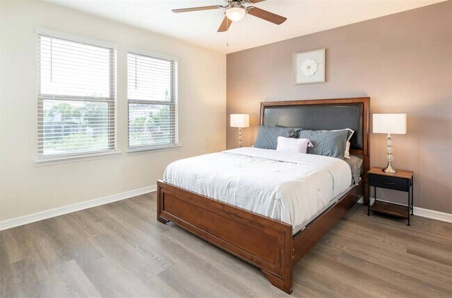 Building Photo - 5533 Misty Oak Cir