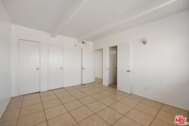 Building Photo - 43614 Stanridge Ave