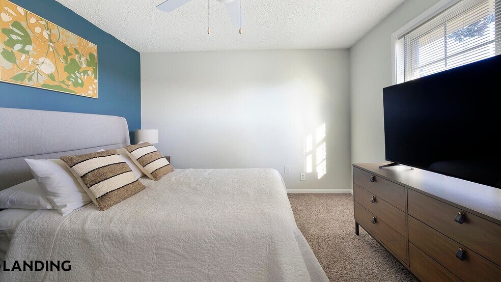 Building Photo - 231 New Shackle Island Rd