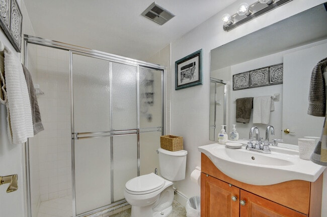 Building Photo - 1348 The 12th