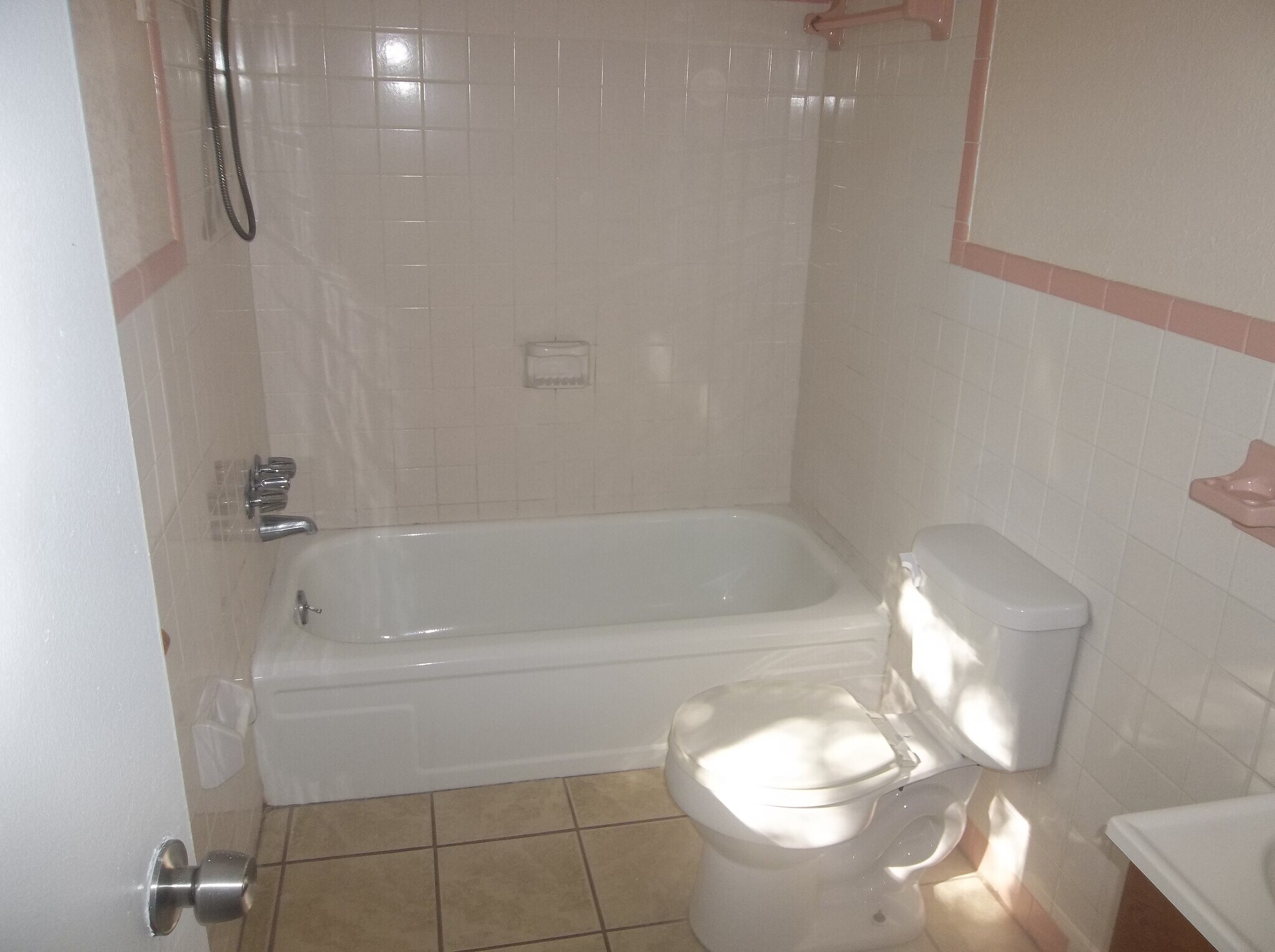 Building Photo - 1034 5th St N