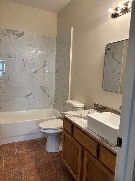 Building Photo - 4881 Cypress Woods Dr