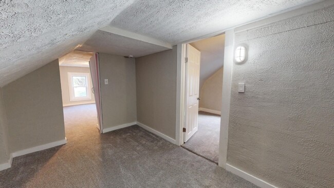 Building Photo - Clark / Fulton Area - 4 Bedrooms - Single ...