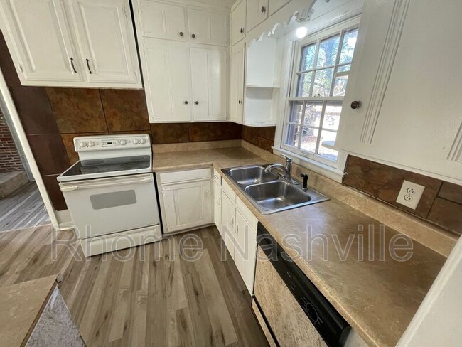Building Photo - 578 Watsonwood Dr