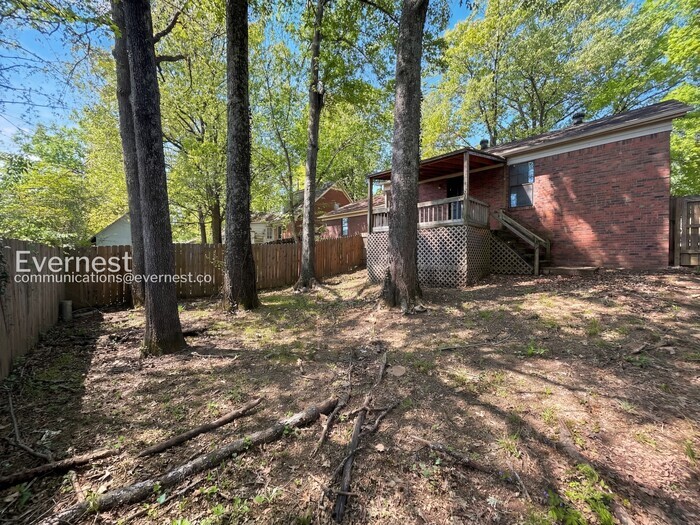 Building Photo - 6832 Maury Dr